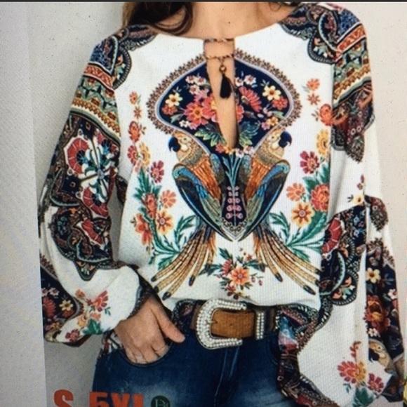 unbranded Tops - 🌺💃Bohemian Style Peasant Top